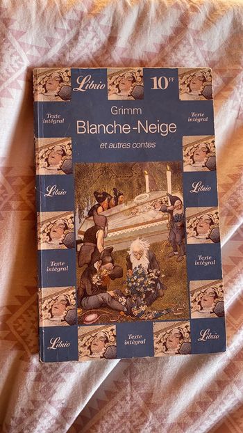 Livre Blanche Neige et autres contes de Grimm