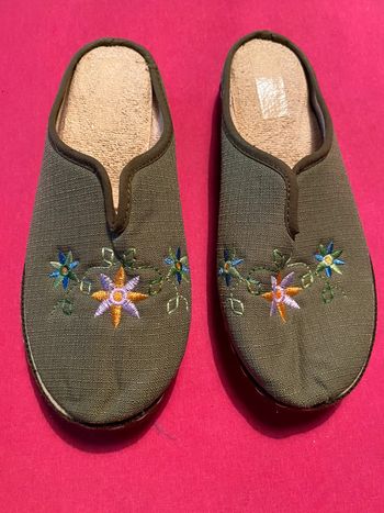 Pantoufle p 38 verte