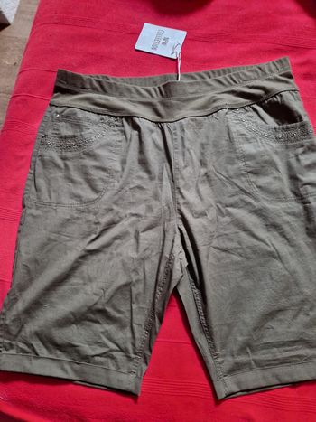 Short bermuda neuf kaki