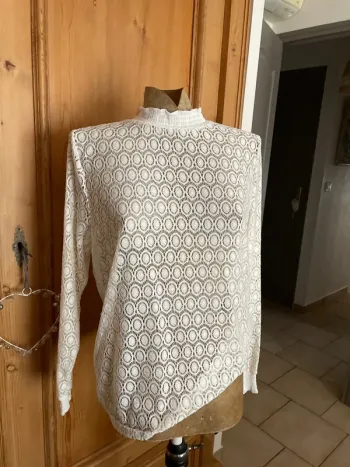 Blouse écru dentelle