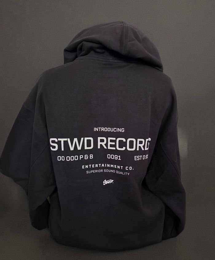 Sweat pull & bear gris - photo numéro 2