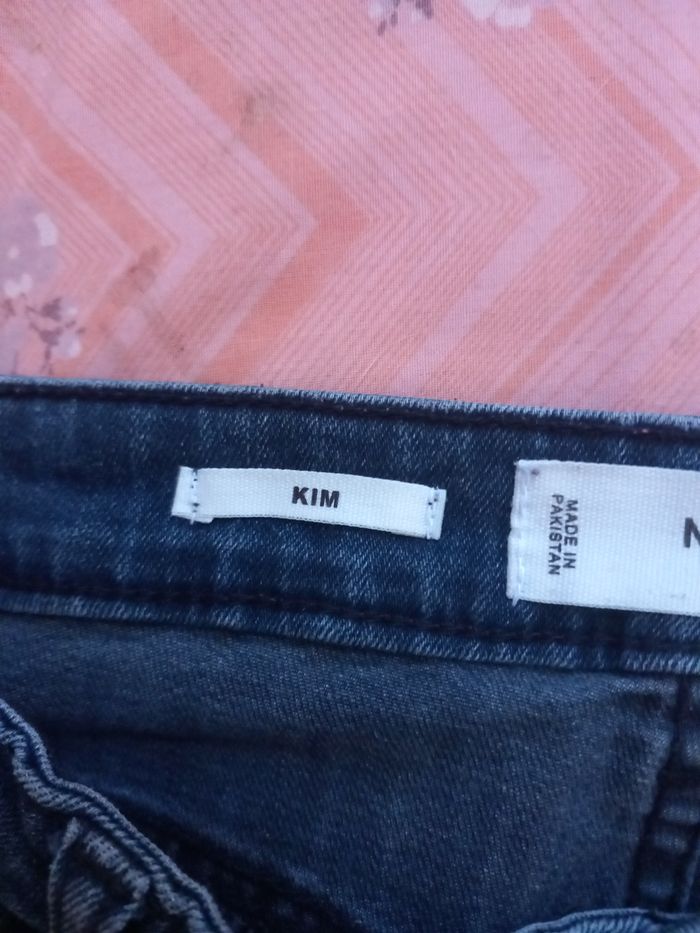 Jean de femme taille 40. Marque MNG - photo numéro 8