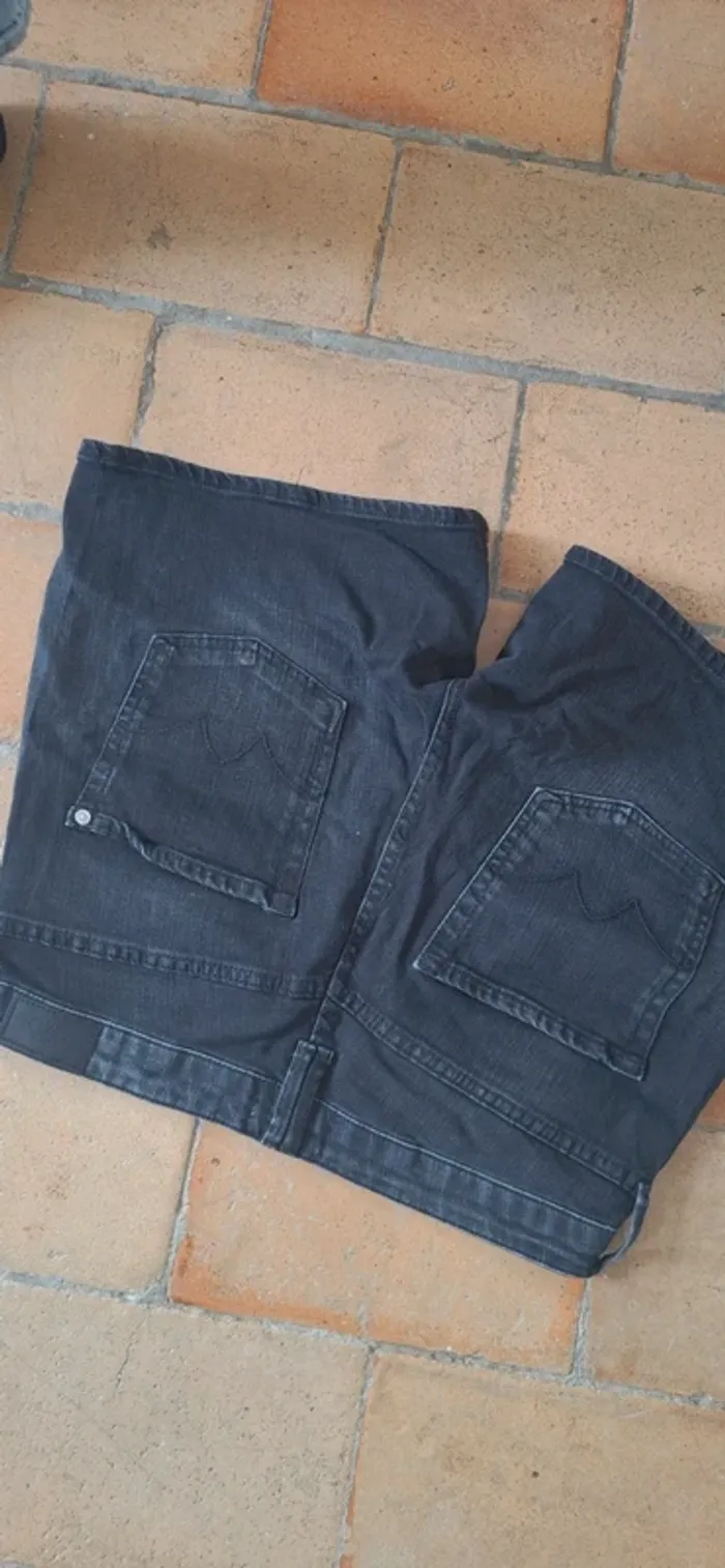 🖤 Short Madrague – Le Temps des Cerises – Jean noir – Taille 29 – Très bon état - photo numéro 4