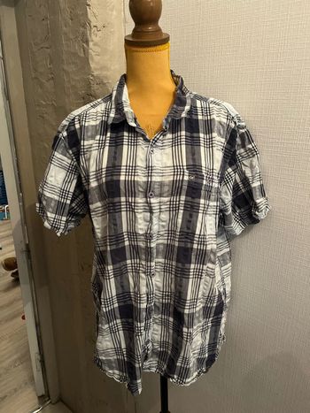 Chemise manches courtes
