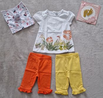 Ensemble neuf T-shirt + 2 leggings 6M (sans marque)