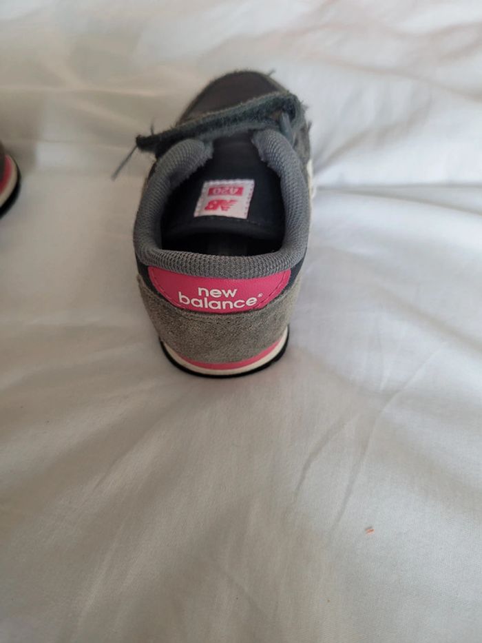 Baskets New Balance 420 pointure 21 - photo numéro 3