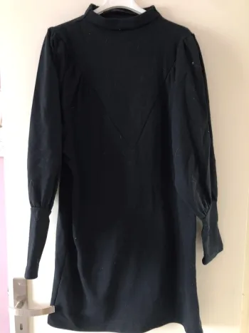 Robe noire épaisse