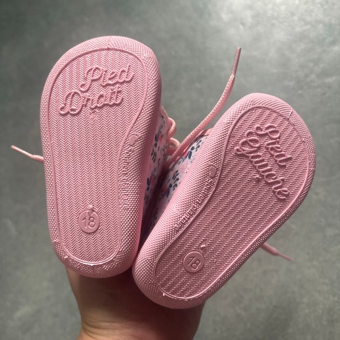 Chaussons rose - photo numéro 4