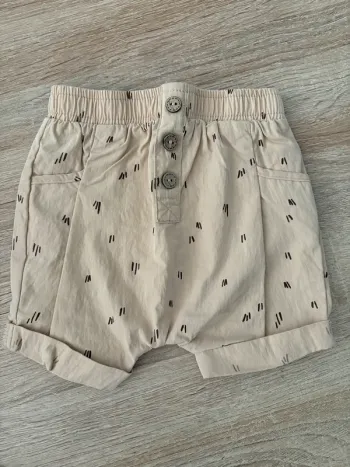 Short beige bébé