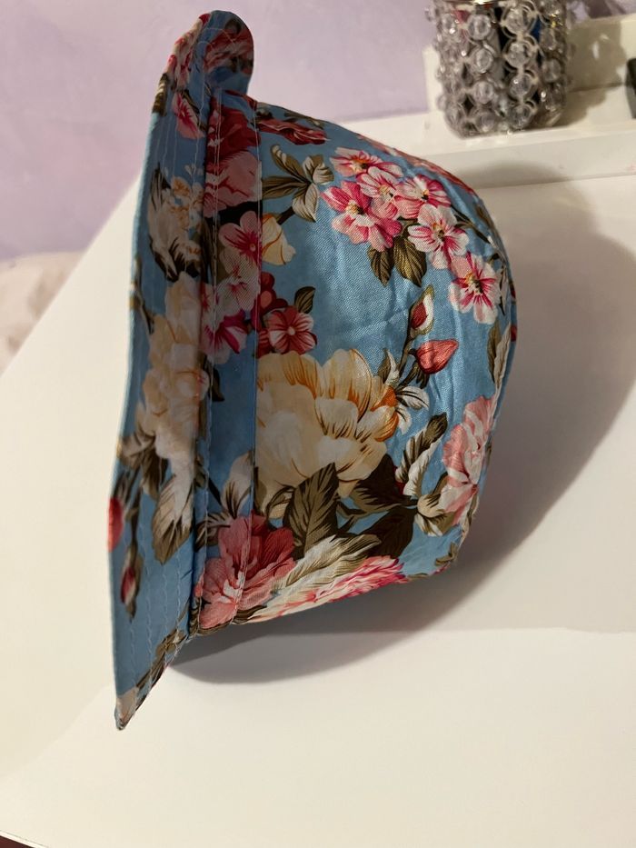Chapeau - photo numéro 2