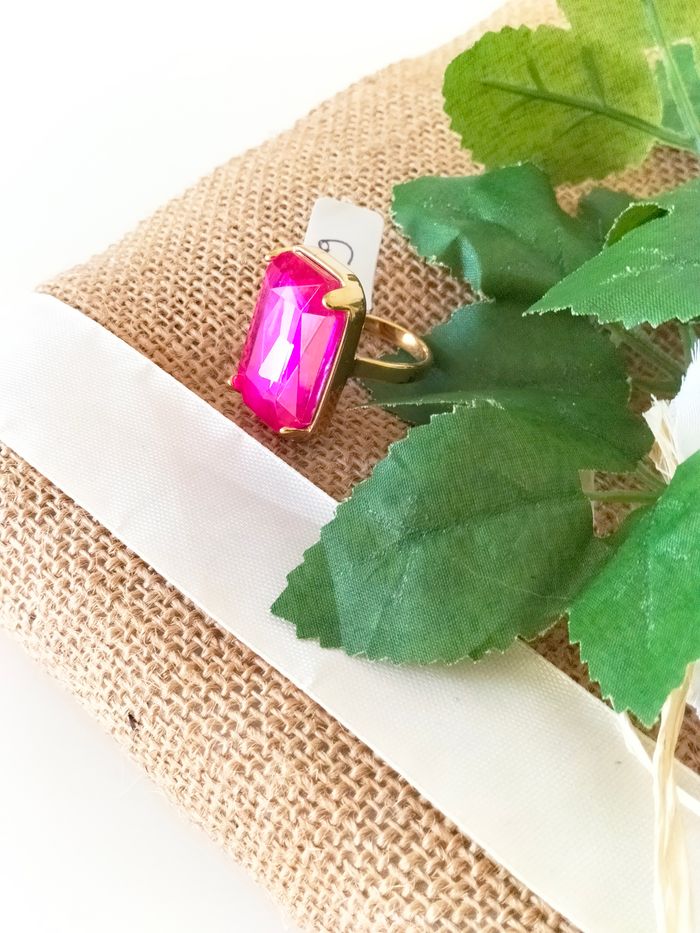 Bague avec sa somptueuse pierre rose neuve acier inoxydable Acier inoxydable 316L (durable et sûr) - photo numéro 2