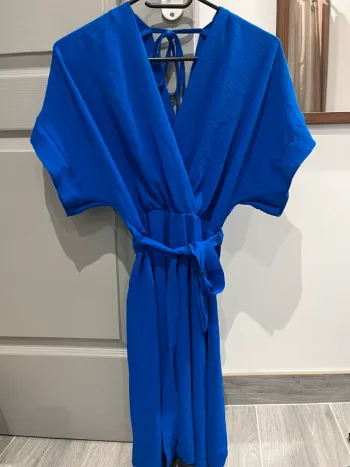 Robe bleue éléctrique