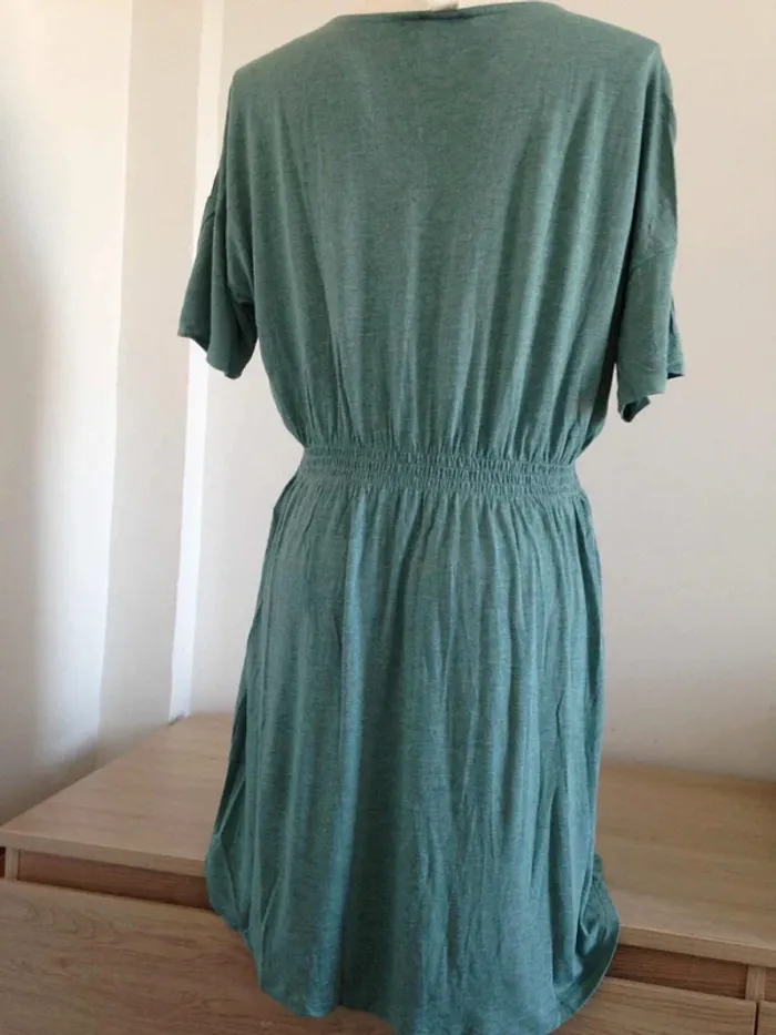 Robe fluide col V manches courtes 38 H&M - photo numéro 5