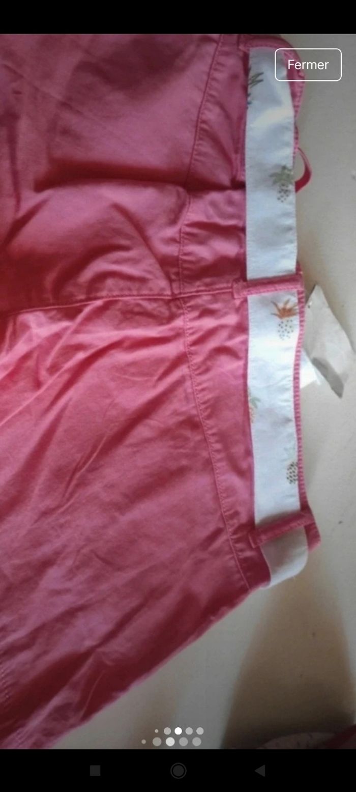 Très beau short neuf e2