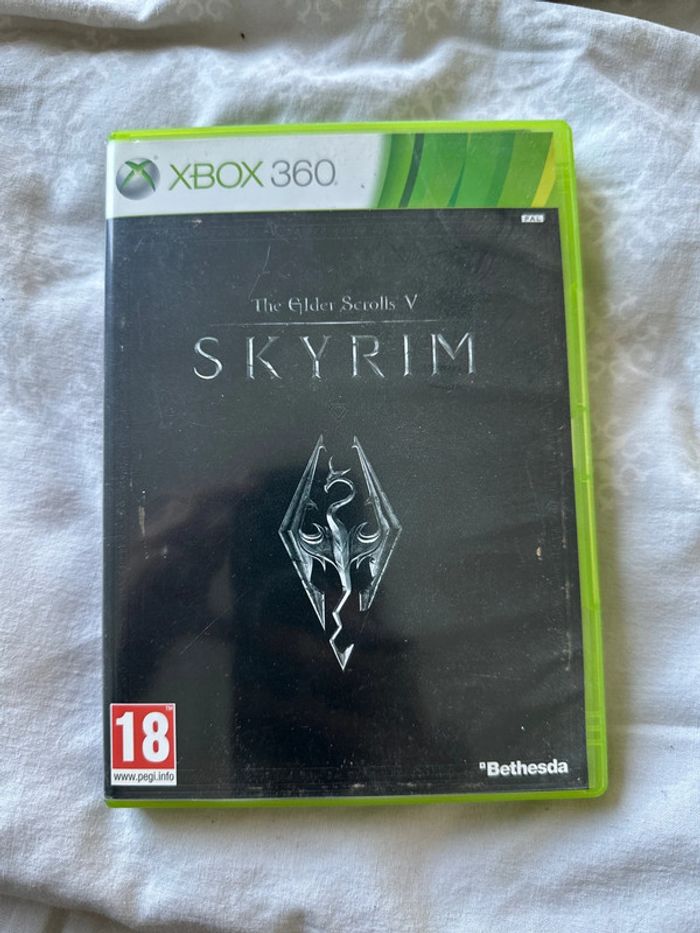 Jeu XBOX 360 Skyrim