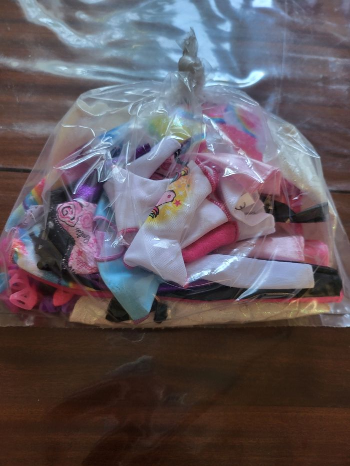 Lot barbie + accessoires - photo numéro 5