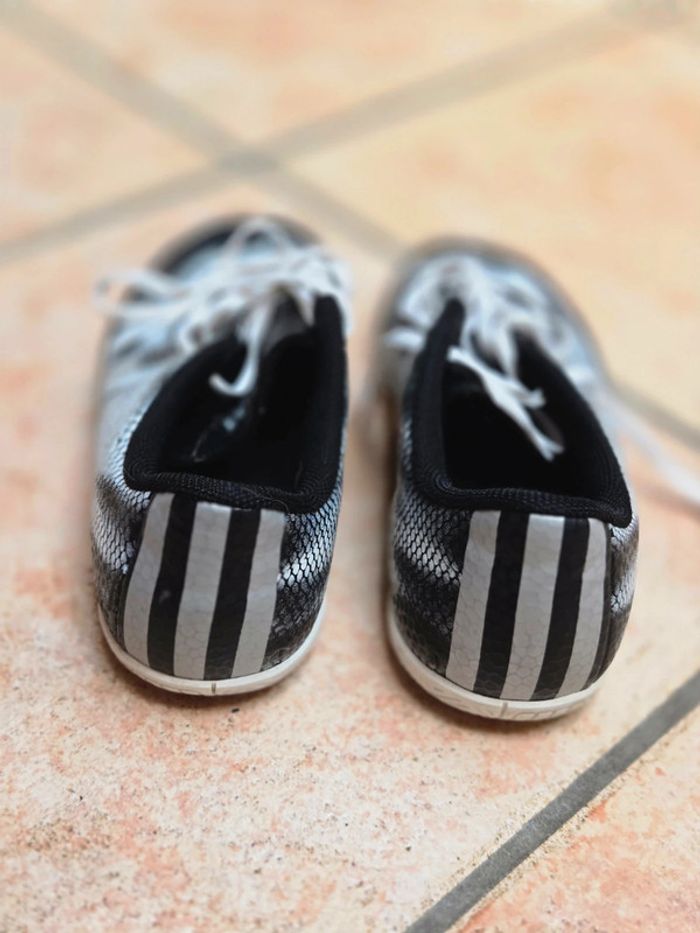 Chaussure de foot - photo numéro 4