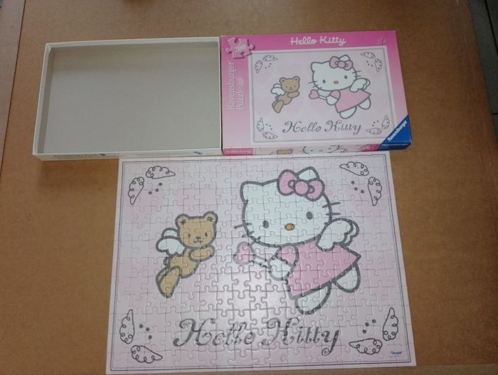 Puzzle Hello Kitty 200 pièces TBE Complet