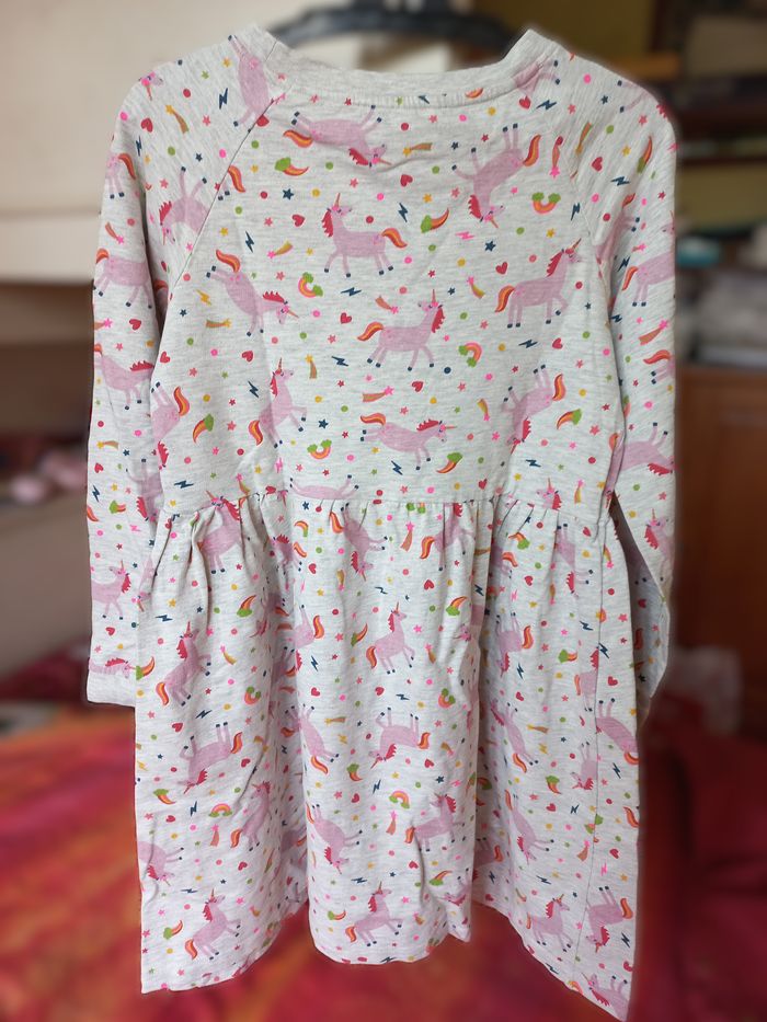 Belle robe manches longues - licornes - 10 ans - photo numéro 2
