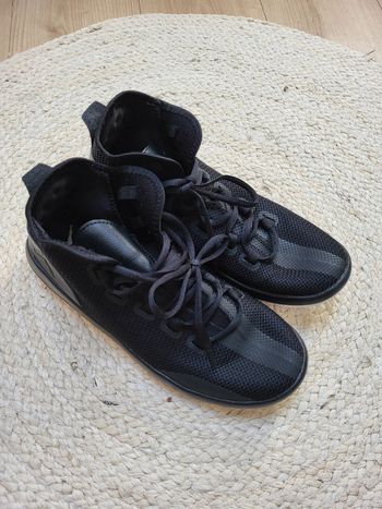 Baskets taille 44