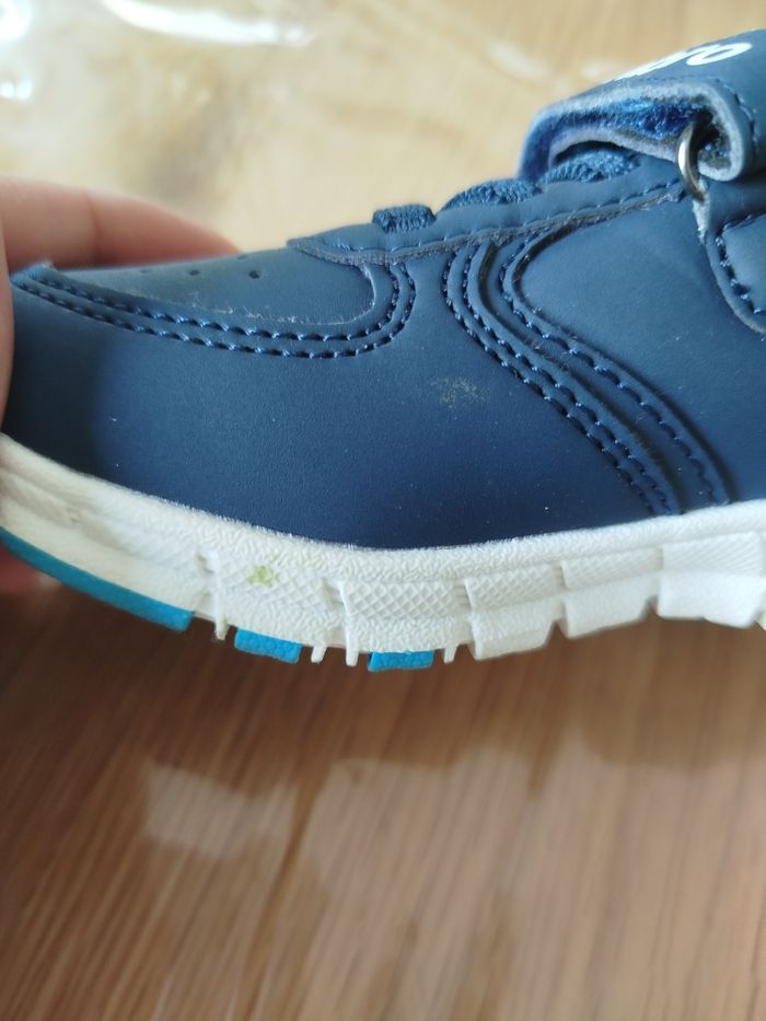 Chaussure bébé umbro taille 23 - photo numéro 3
