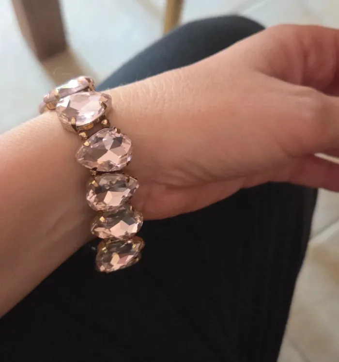 Bracelet élastique pierre rose clair