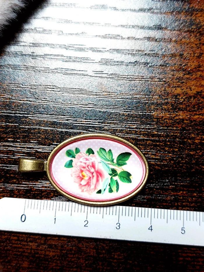 Magnifique pendentif avec cabochon rose - photo numéro 4