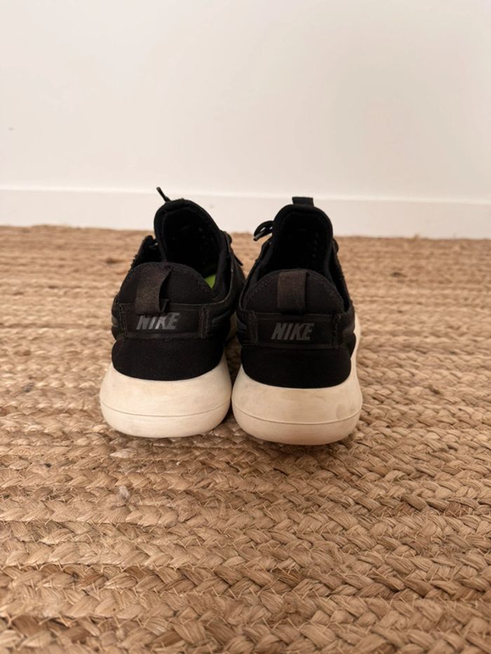 Basket nike chaussures zapatillas sport shoes tennis Schoenen Scarpe zapatos sapatos Esporte roshe - photo numéro 5