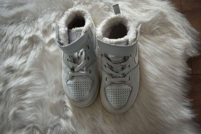 Nike basket mixte montante pointure 26 (DX) - photo numéro 4