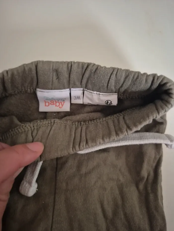 Pantalon mickey 3 mois - photo numéro 2