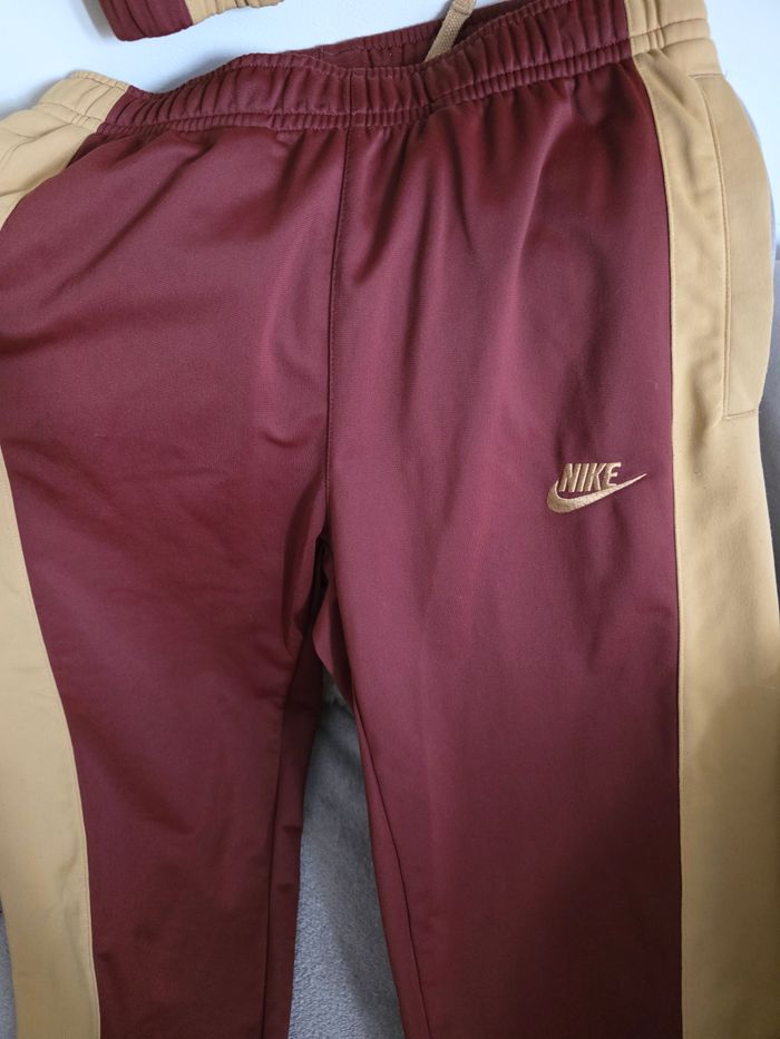 Ensemble jogging nike taille s - photo numéro 5