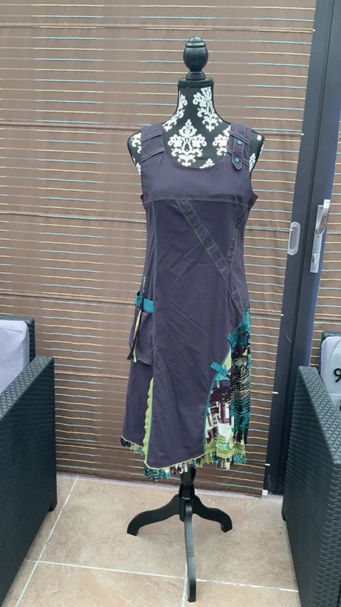 Robe violet et vert T 42 neuve (n°13)
