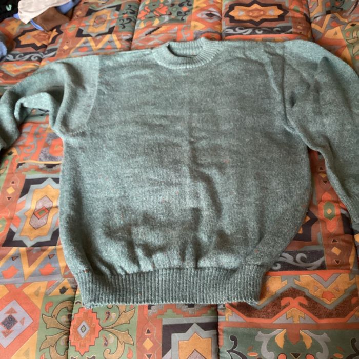 Lot de deux pulls en 38 et 4pulls offerts - photo numéro 5