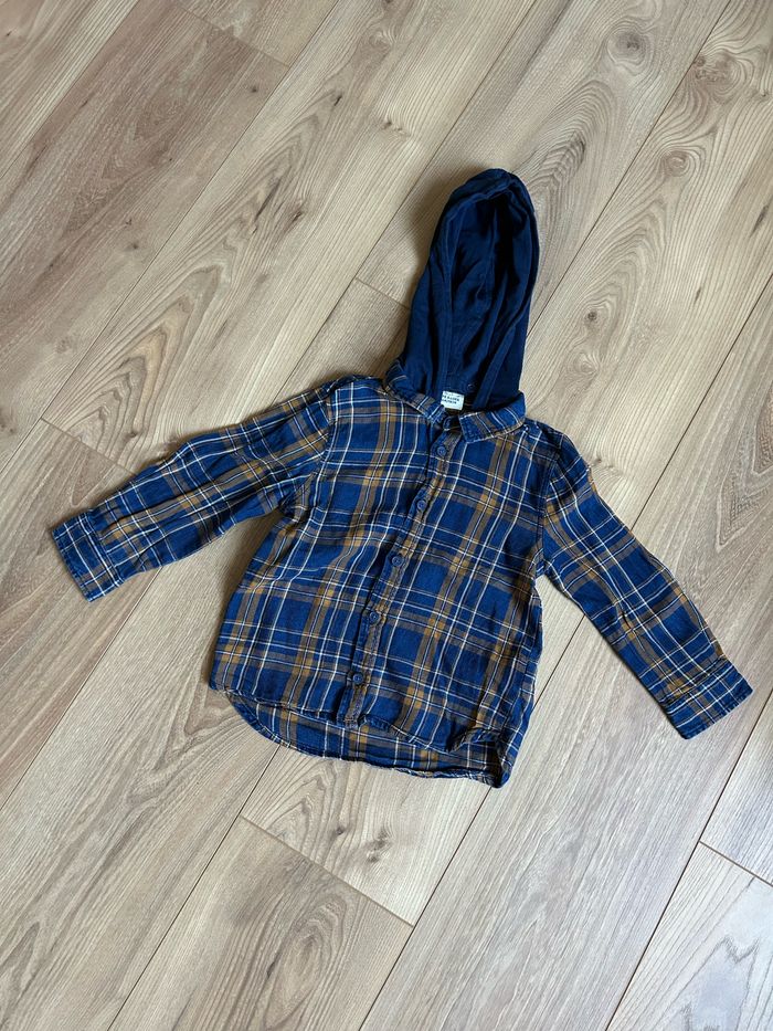 Chemise à capuche 36 mois