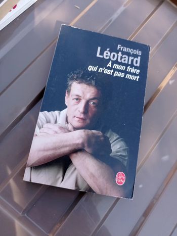 A mon frère qui n'est pas mort