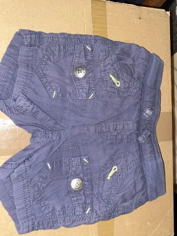 Short cargo 18 mois