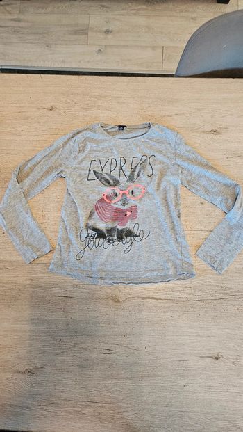 T shirt gris à manches longues, avec lapin, Kiabi, 10 ans