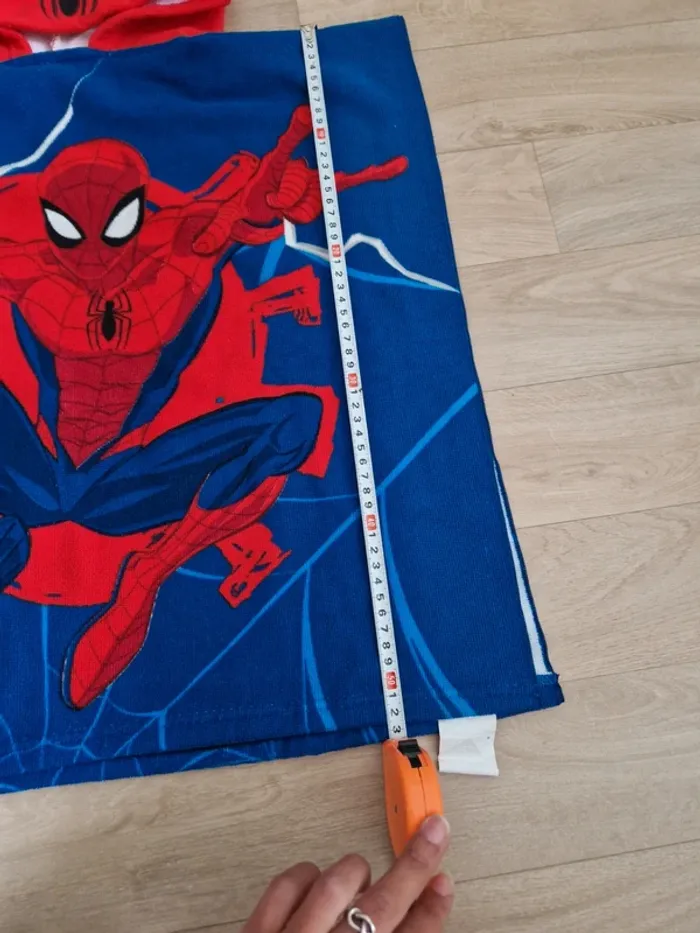 Cape de bain Spiderman - photo numéro 4
