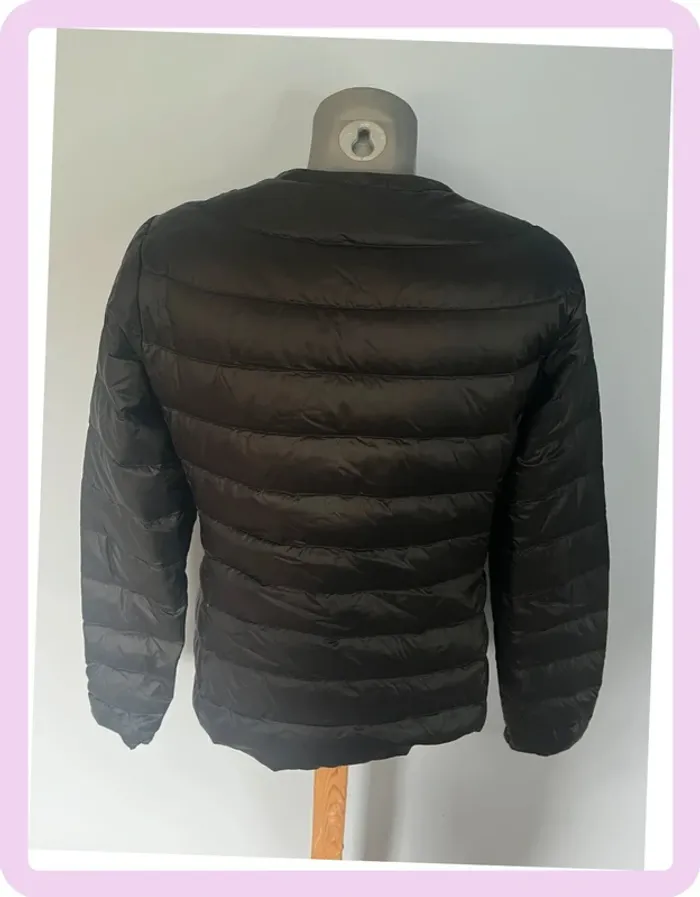 Veste noire Uniqlo taille L - Mi saison - Boutons pressions - photo numéro 4