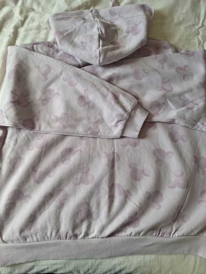 Sweat Disney taille 36-38 - photo numéro 3