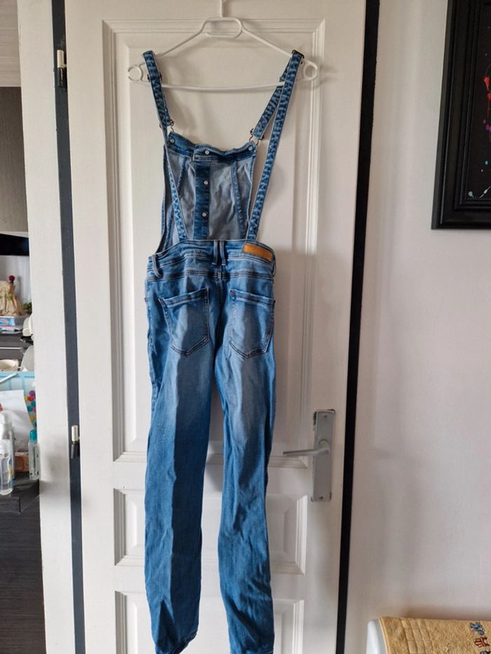 Salopette en jean stradivarius taille 36 S blei - photo numéro 5