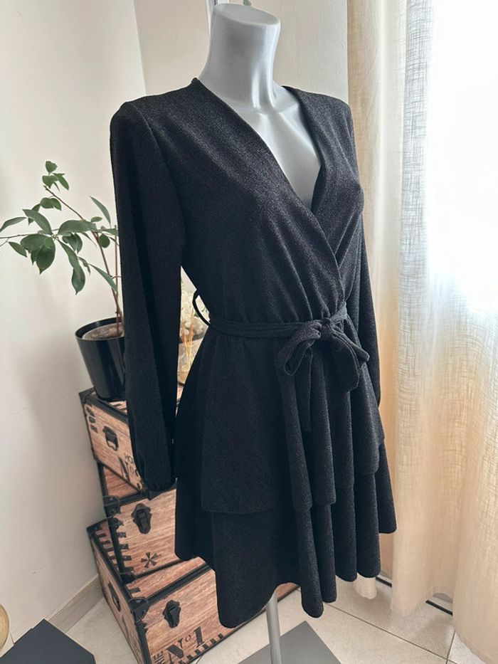 Robe noire brillante - photo numéro 2