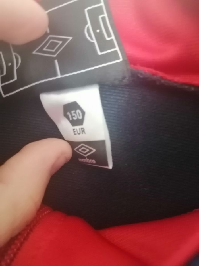 Survêtement umbro 12 ans. - photo numéro 3