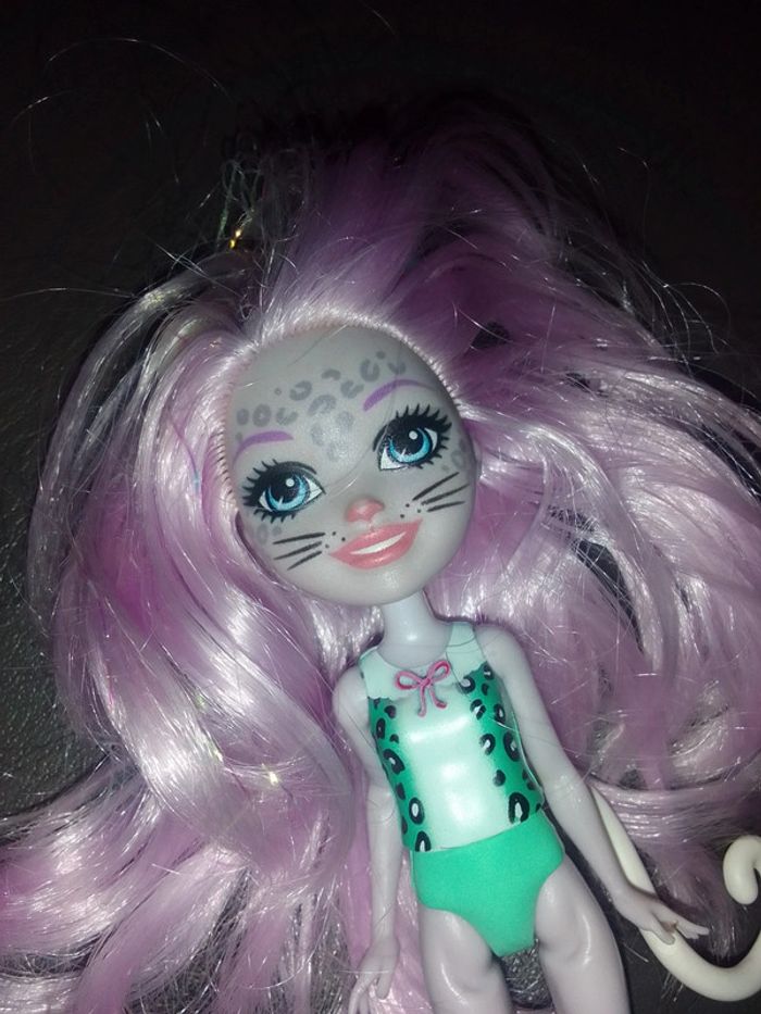 Poupée anchantimals - photo numéro 3