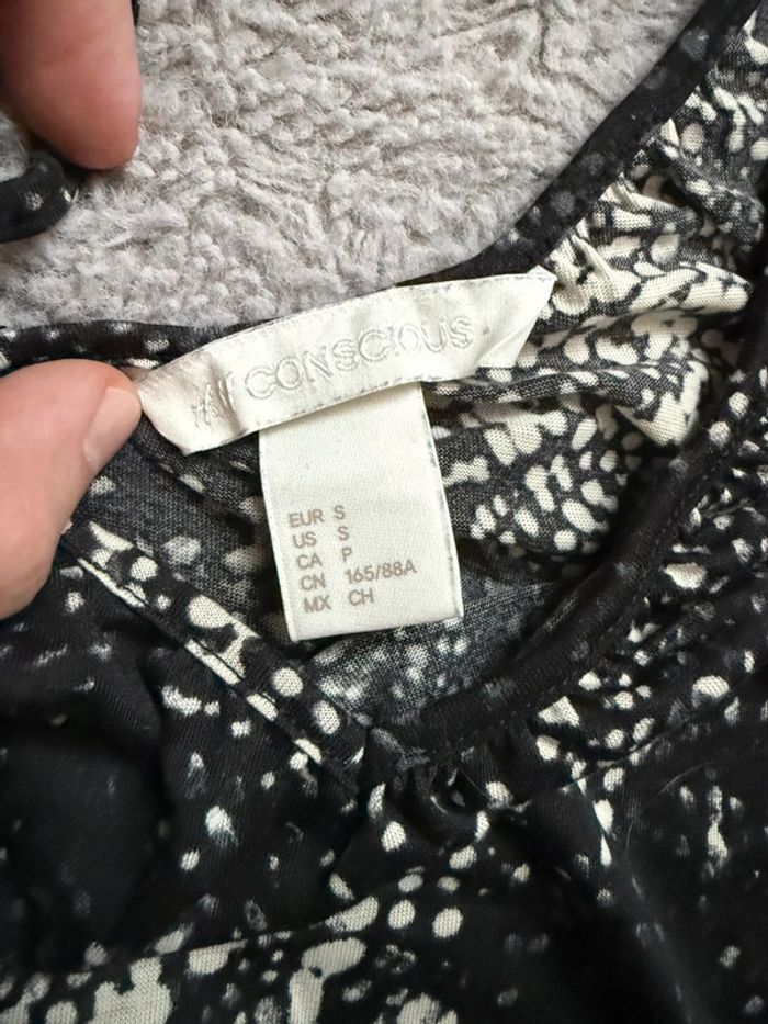 Top noir et blanc - photo numéro 2