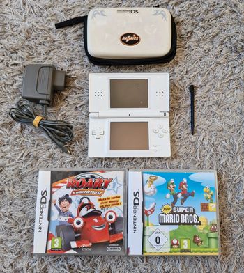 Lot Console Nintendo DS Lite Blanche + 2 Jeux