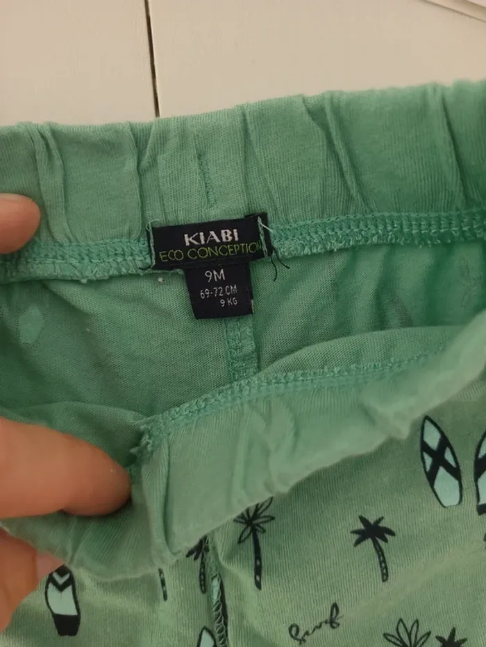 Lot de 2 shorts vert motif taille 9 mois disney/kiabi - photo numéro 6