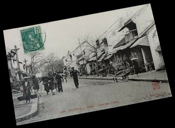 Carte postale ancienne  Tonkin (Viêt Nam) Hanoï rue des pipes