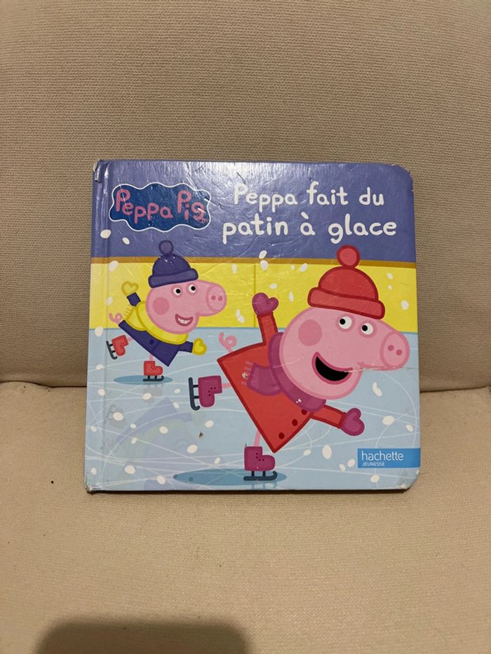 Peppa fait du patin a glace