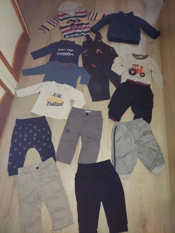 Lot 13 vêtements garçon 12 mois tbe